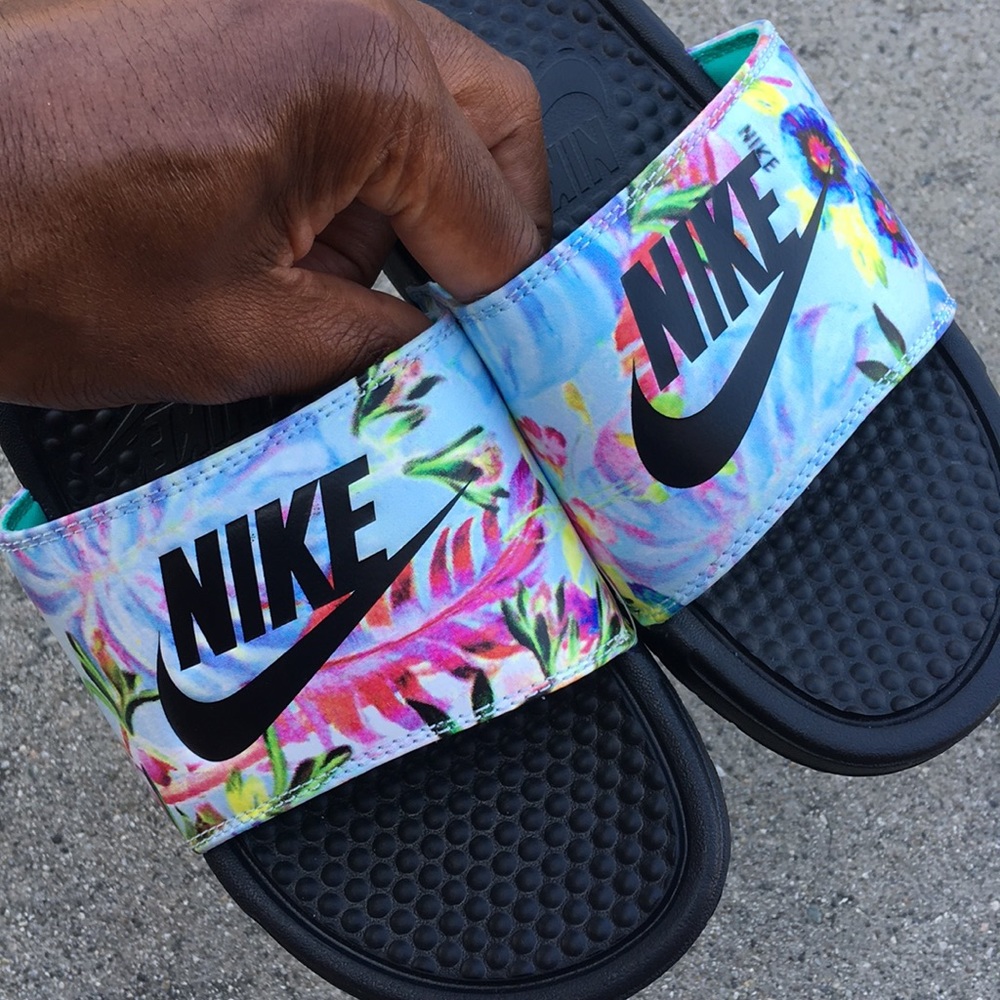 WMNS NIKE BENASSI SLIDES JUST DO IT JDI FLOWERS - Picture 2 of 6